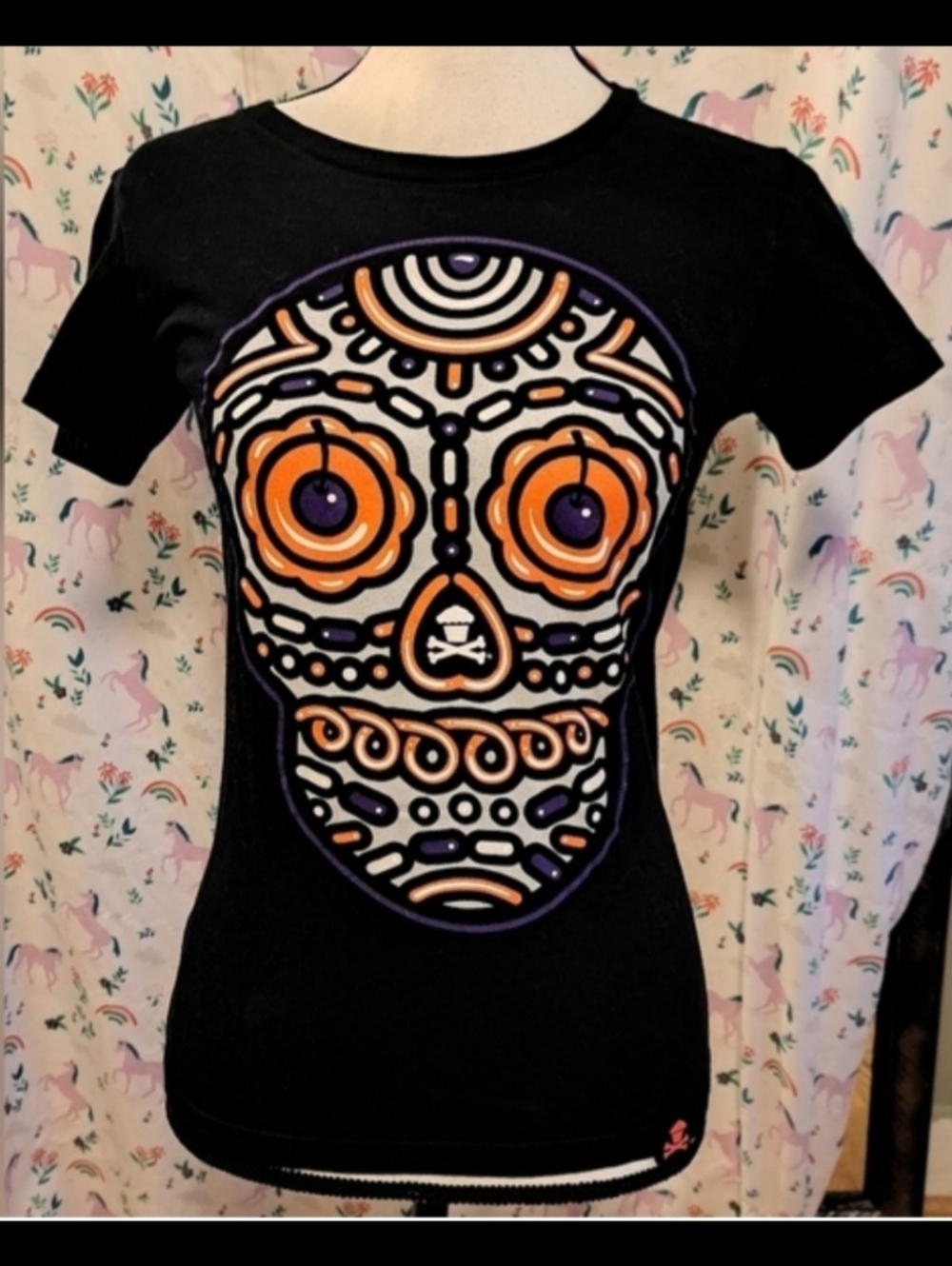 EUC Y2K Johnny Cupcake Graphic Skull Goth Emo Casual Short Sleeve T-Shirt SZ S